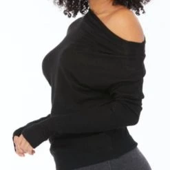 Buy 👏 Sundays 👩 women Lilith Tee in Black 😍